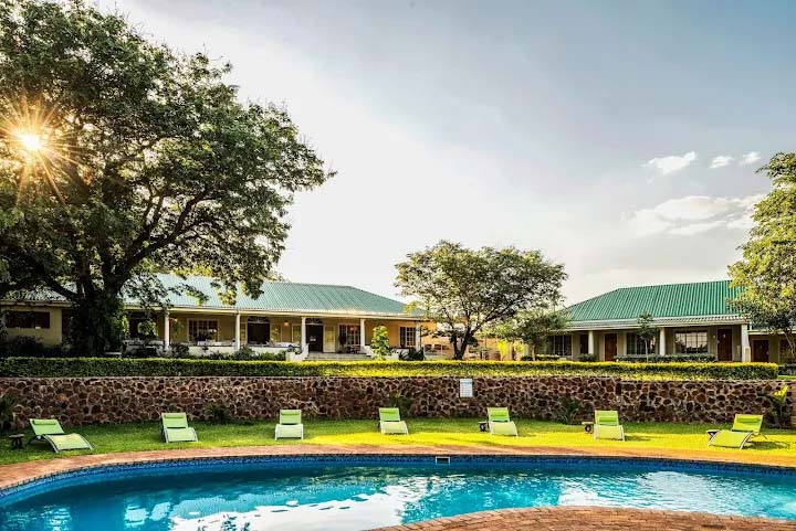 Batonka Guest Lodge is a place to Stay in Victoria Falls