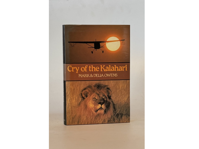
A young couple with no funding and almost no experience drove to the Central Kalahari in
Botswana and camped there for seven years to study brown hyenas and lions. Equal parts
adventure story and genuine wildlife research. If your itinerary includes Botswana, this one
belongs on the li