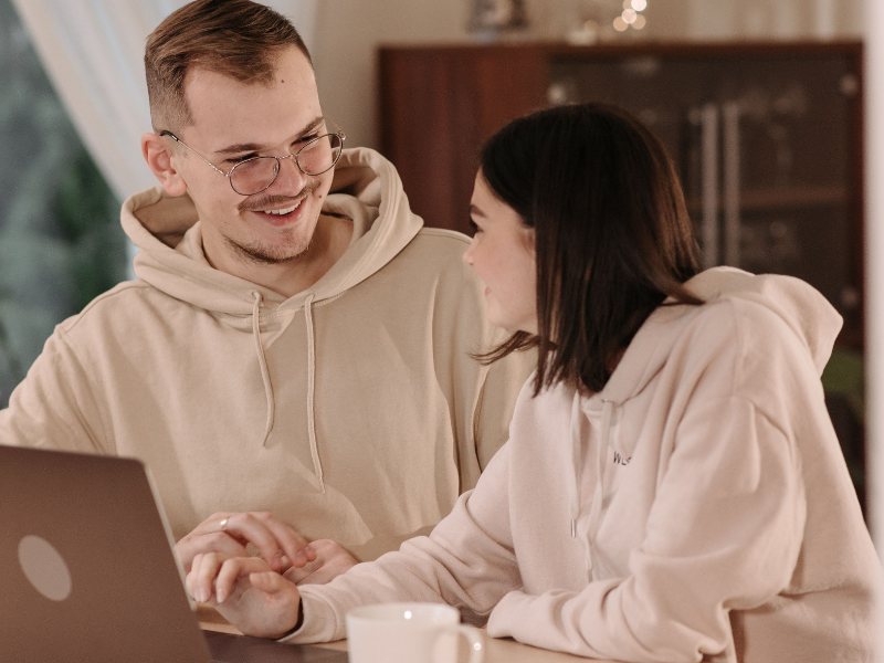 convince your partner to go on safari
